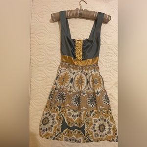 Anthropologie grey/mustard dress Size 0. Great condition only worn twice.